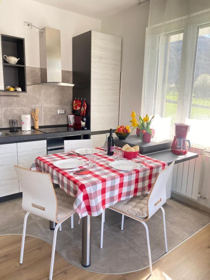 Il Giardino Dei Ciliegi Apartment Colico Ngoại thất bức ảnh